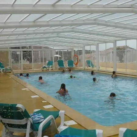 Camargue - Heated Indoor Pool Open Year-round Holiday home Calvisson